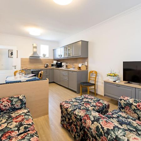 Appartement Sekt & Wein - Walter Klein à Illmitz Extérieur photo