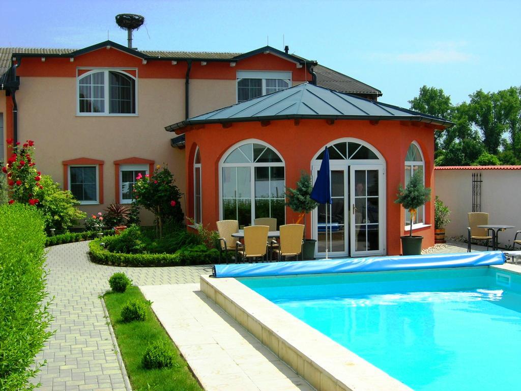 Appartement Sekt & Wein - Walter Klein à Illmitz Extérieur photo